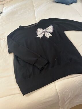 Volleyball moms! Black Women's Crewneck Sweater with Decorative Bow
